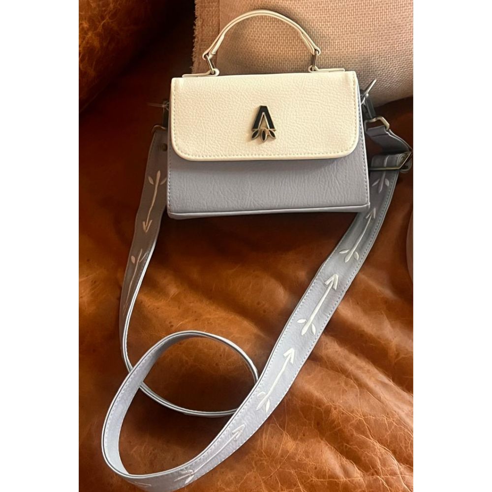 Lulus Mini
